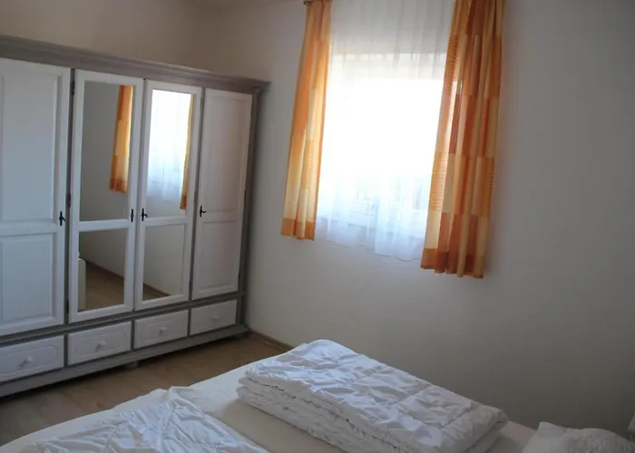 Ort Lemkenhafen Bolle *